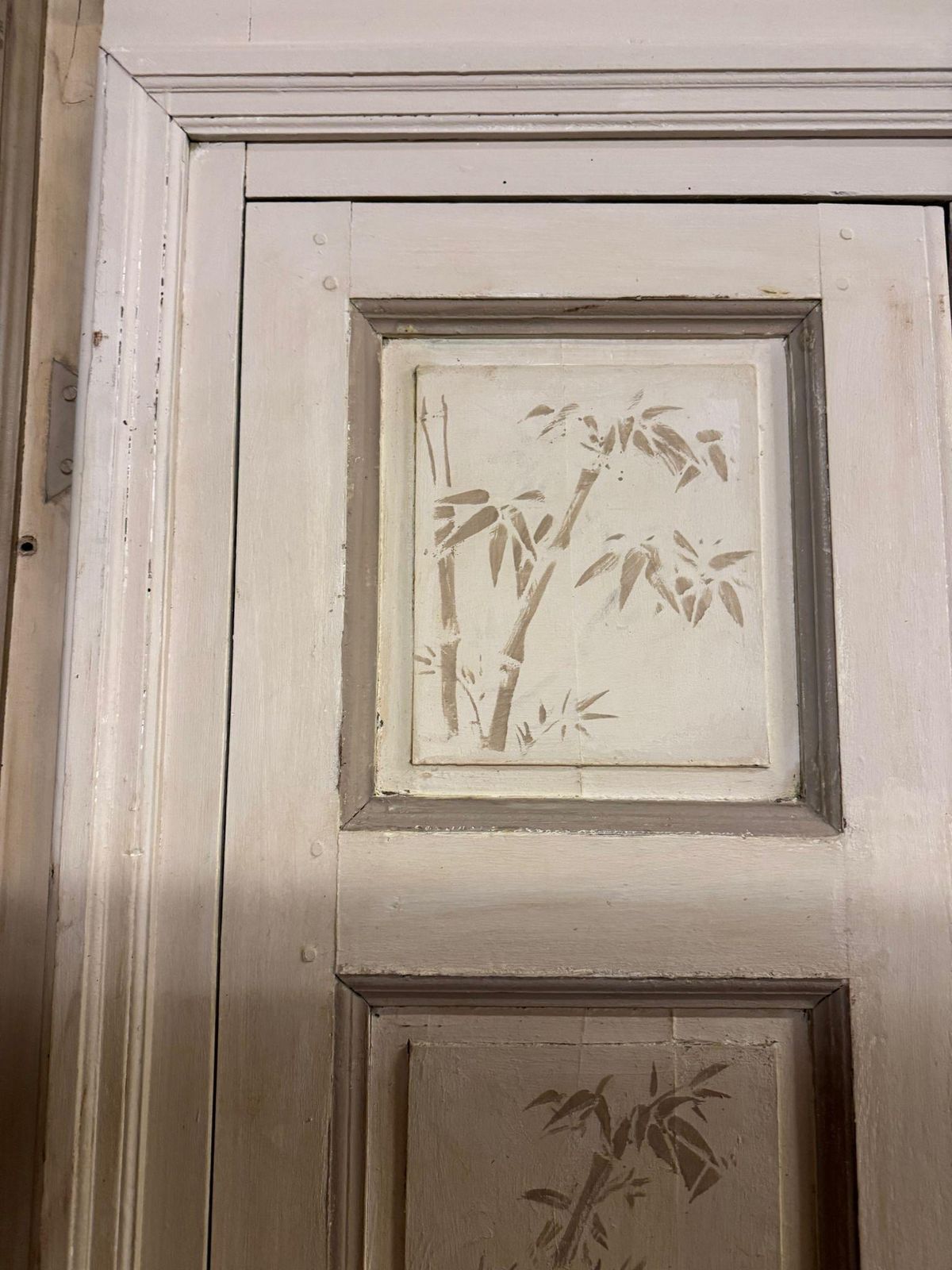 Double Wing Door, Painted With Bamboo Motif And Original Frame, Italy photo vinterior