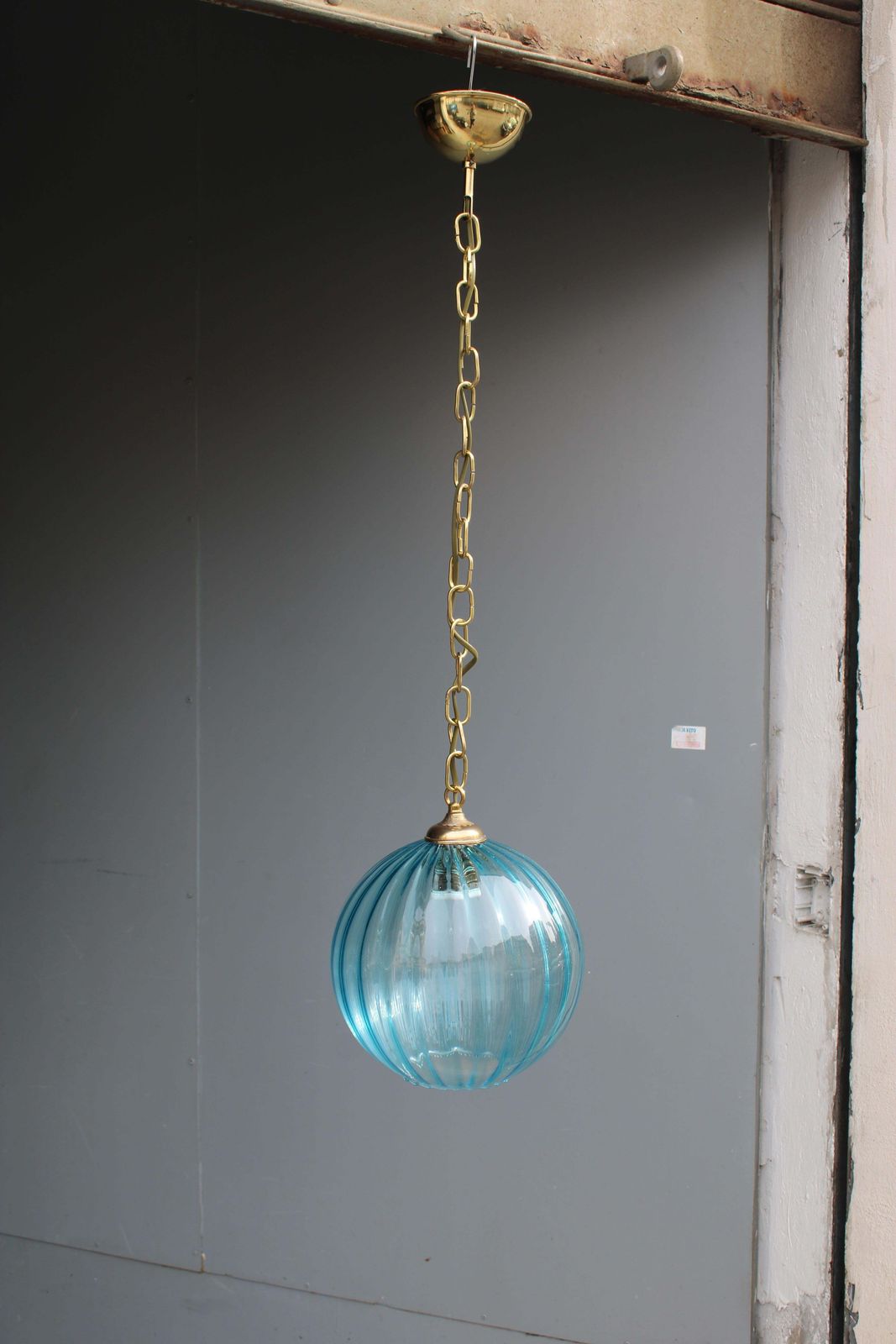 photo furniture Lampadario Venini In Ottone E Vetro Di Murano Azzurro 1950s