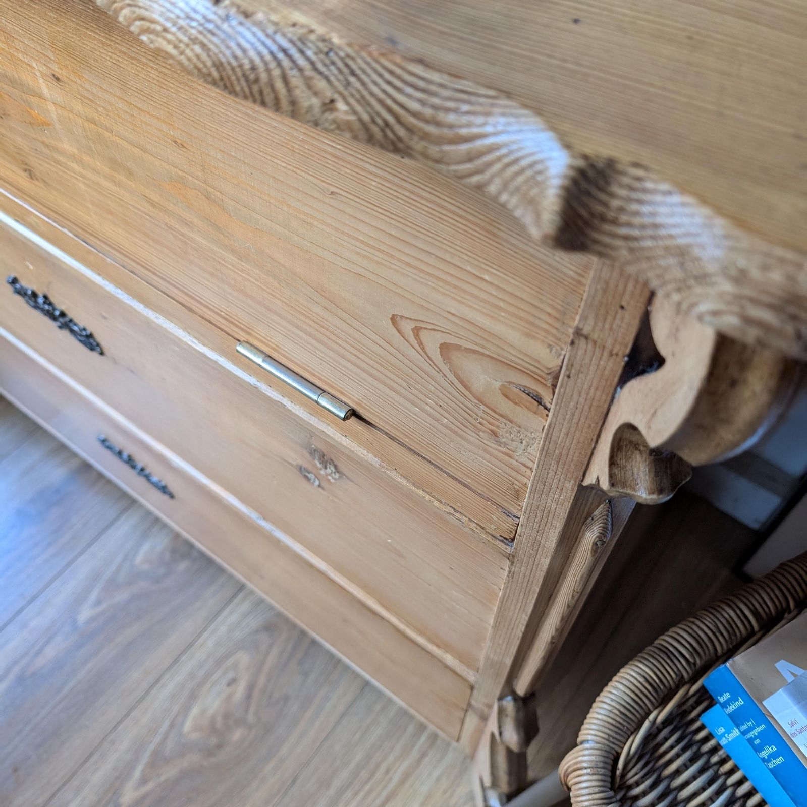 photo furniture Antique French Chest Of Drawers
