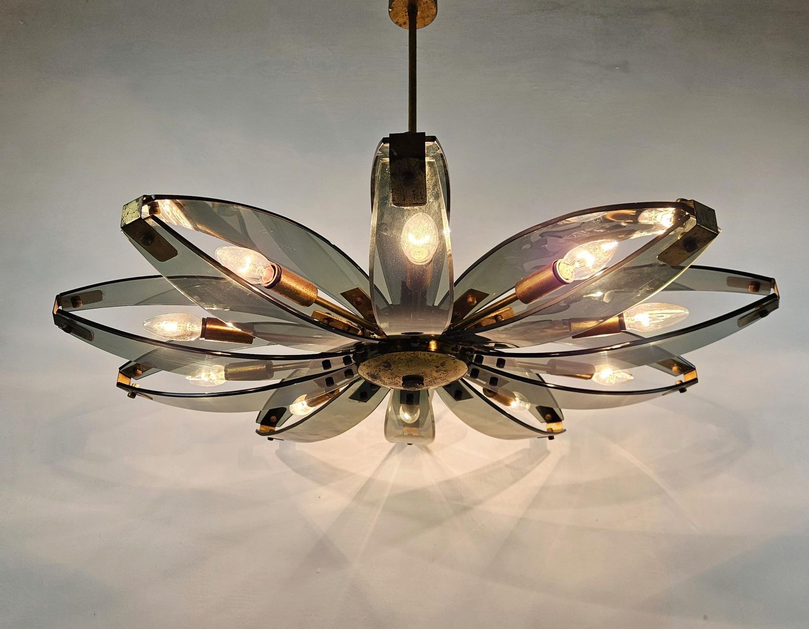 Italian Mid Century Modern Brass And Glass Chandelier, Attr. To Fontana Arte photo vinterior