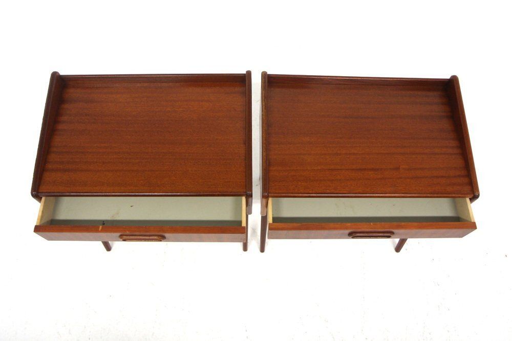 Tables de chevet scandinaves en acajou, années 1960, lot de 2 photo for sale