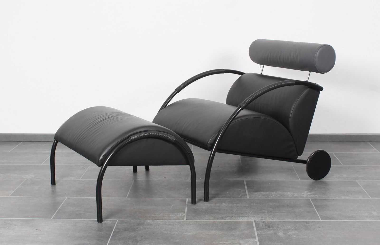 Set Of Black Leather Zyklus Armchair And Ottoman By Peter Maly For Cor, 1980s photo Furniture