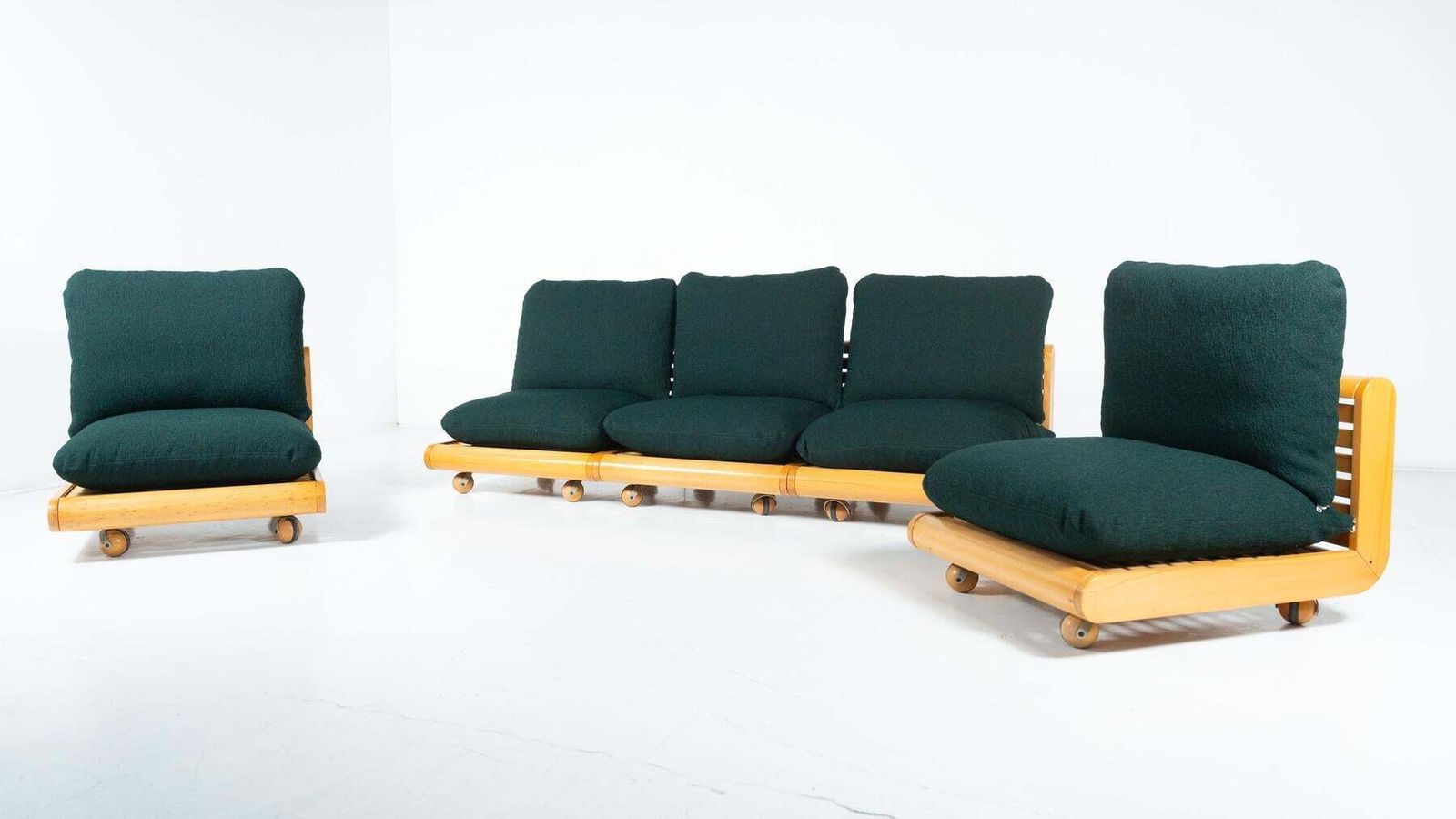 photo vintage Mid Century Modern Seating Set By Giuliana Gramigna And Sergio Mazza
