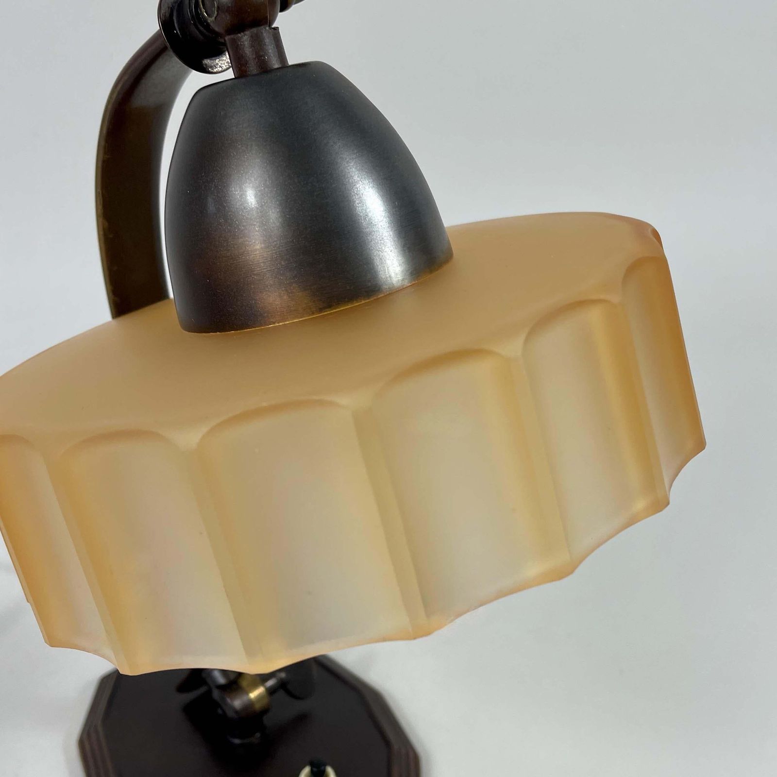 photo vintage Bronzed Brass & Havanna Glass Table Lamp, Sweden 1920s To 1930s