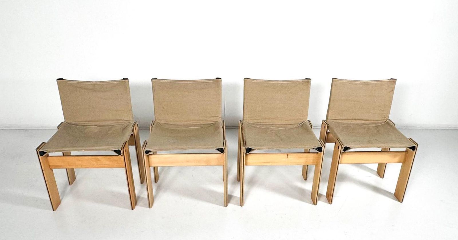 Set Of 4 Monk Dining Chairs By Afra & Tobia Scarpa For Molteni, 1970s photo 7026.0