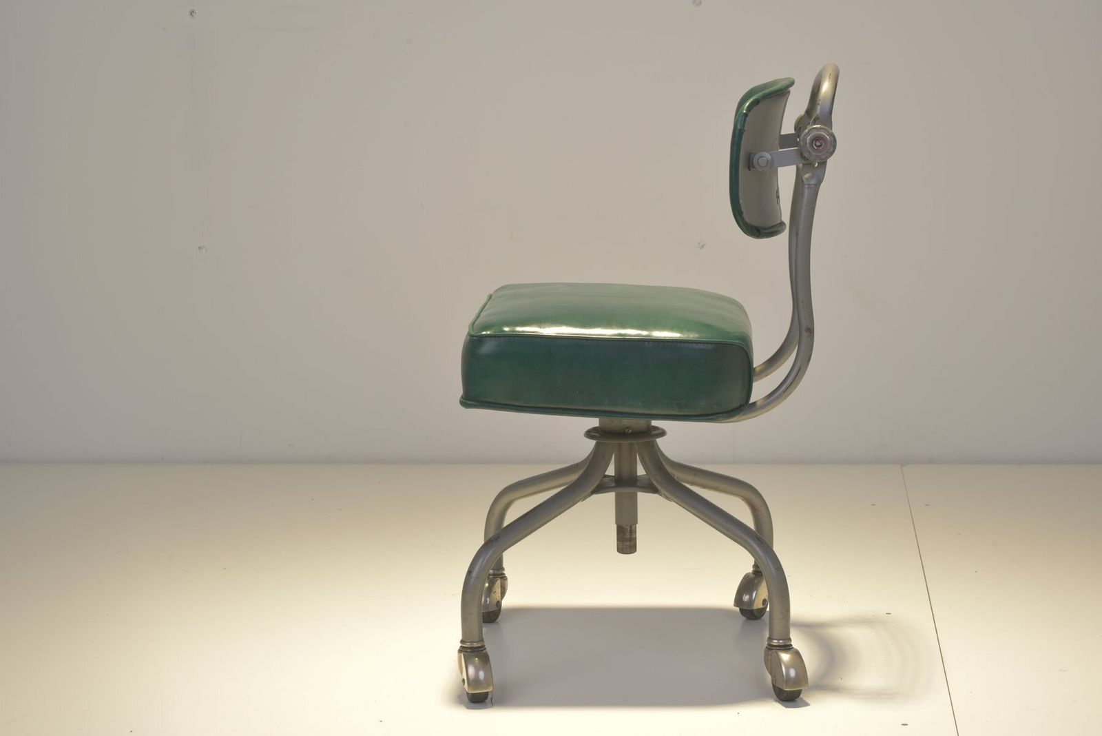 American Office Chair With Steelcase, 1950 photo furniture