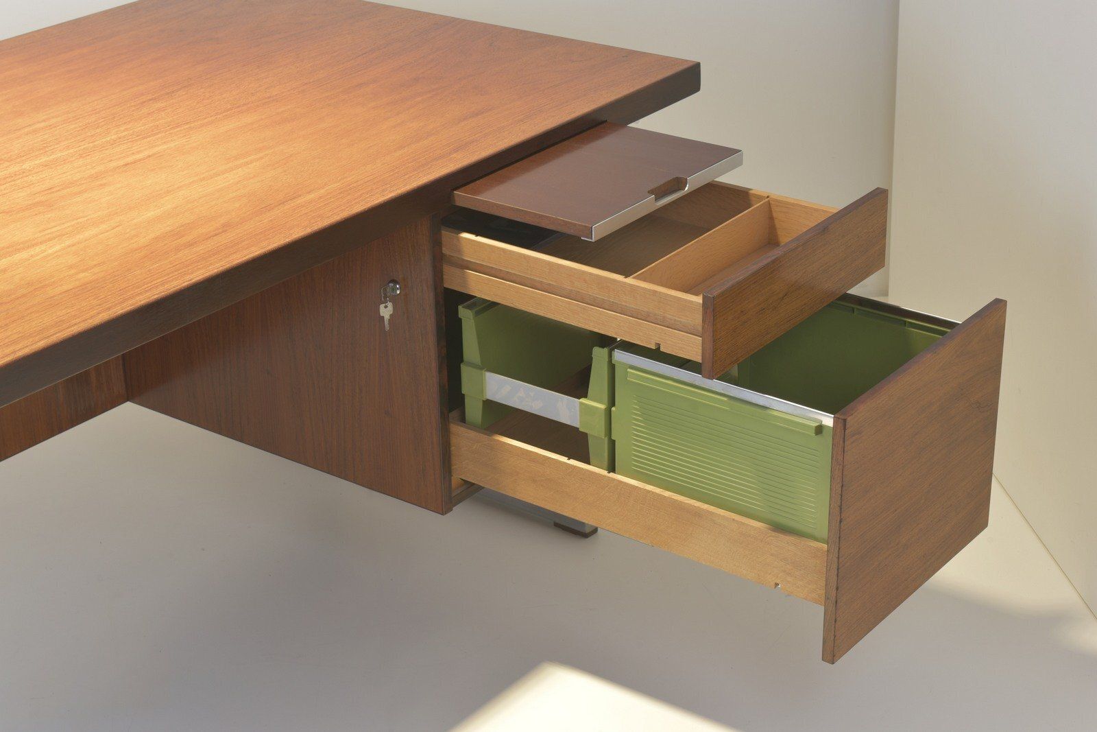 3789.0 Desk In Rosewood By Marius Byrialsen, 1960s photo