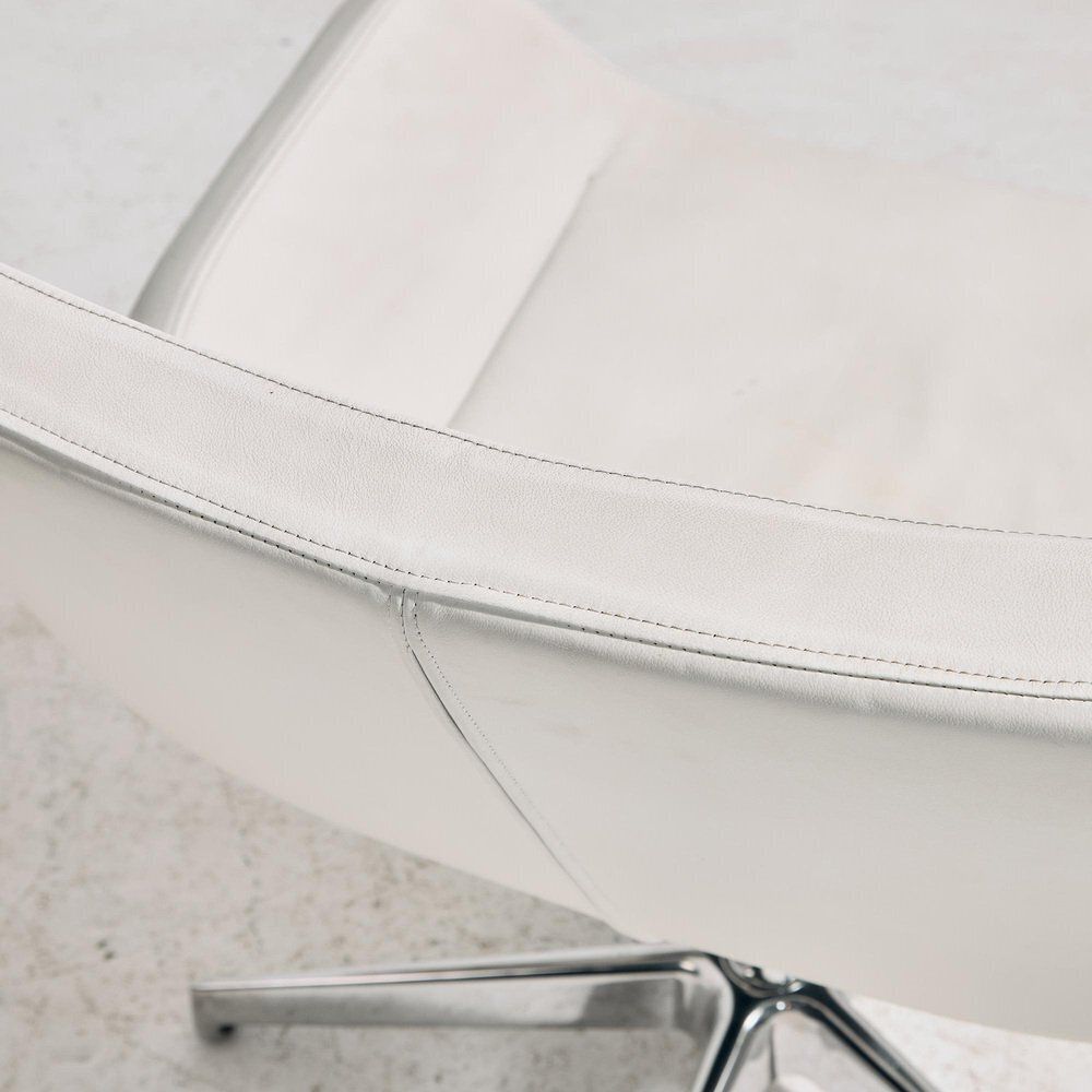 Italian Leather Armchair By Tonon, 2010s photo buy