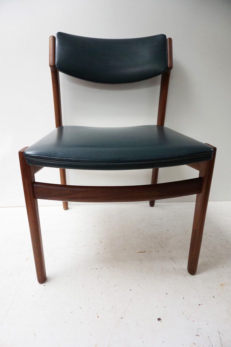 photo furniture Midcentury Modern Danish Teak Dining Chairs, 1960s, Set Of 4