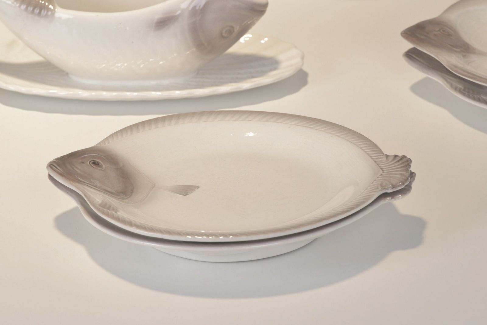 Fish Service By Adolph Müller For Wächtersbach Steingutfabrik, Germany, 1901, Set Of 22 photo vinterior