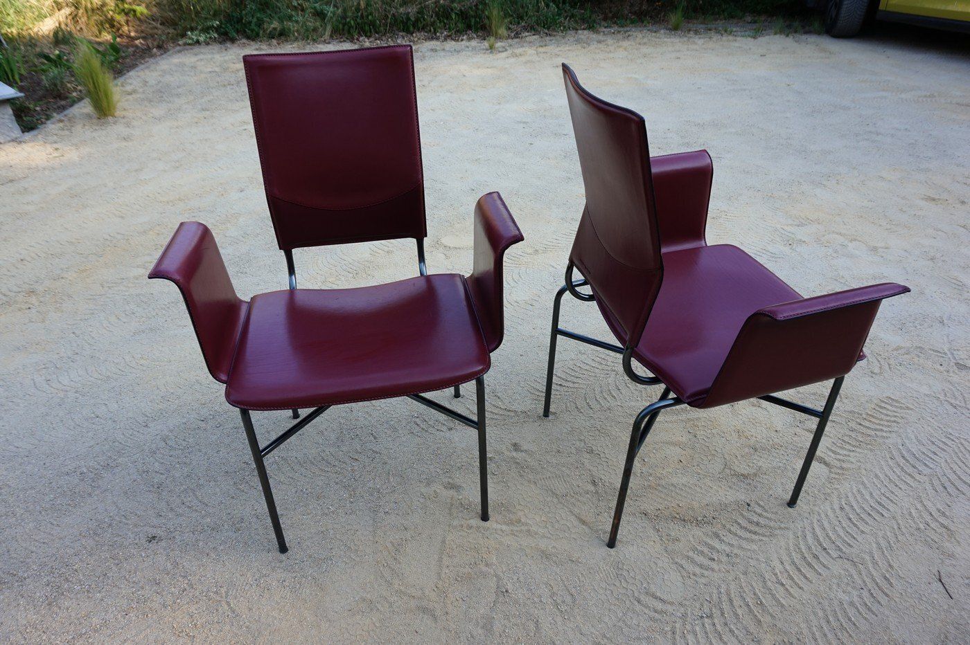 Armchairs In Bordeaux Red Leather By Ross Littell For Matteo Grassi, Steel, Italy, 1980s, Set Of 2 photo vinterior