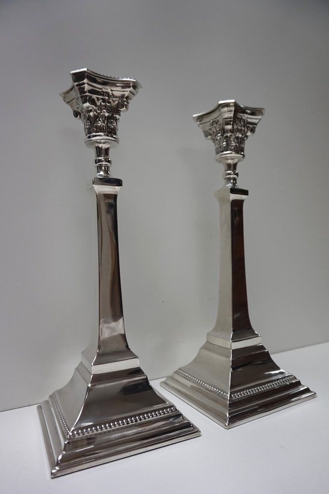Neoclassical Sterling Silver Column Form Candleholders Birmingham By Bayliss And Coulthard, 1913, Set Of 2 photo vinterior