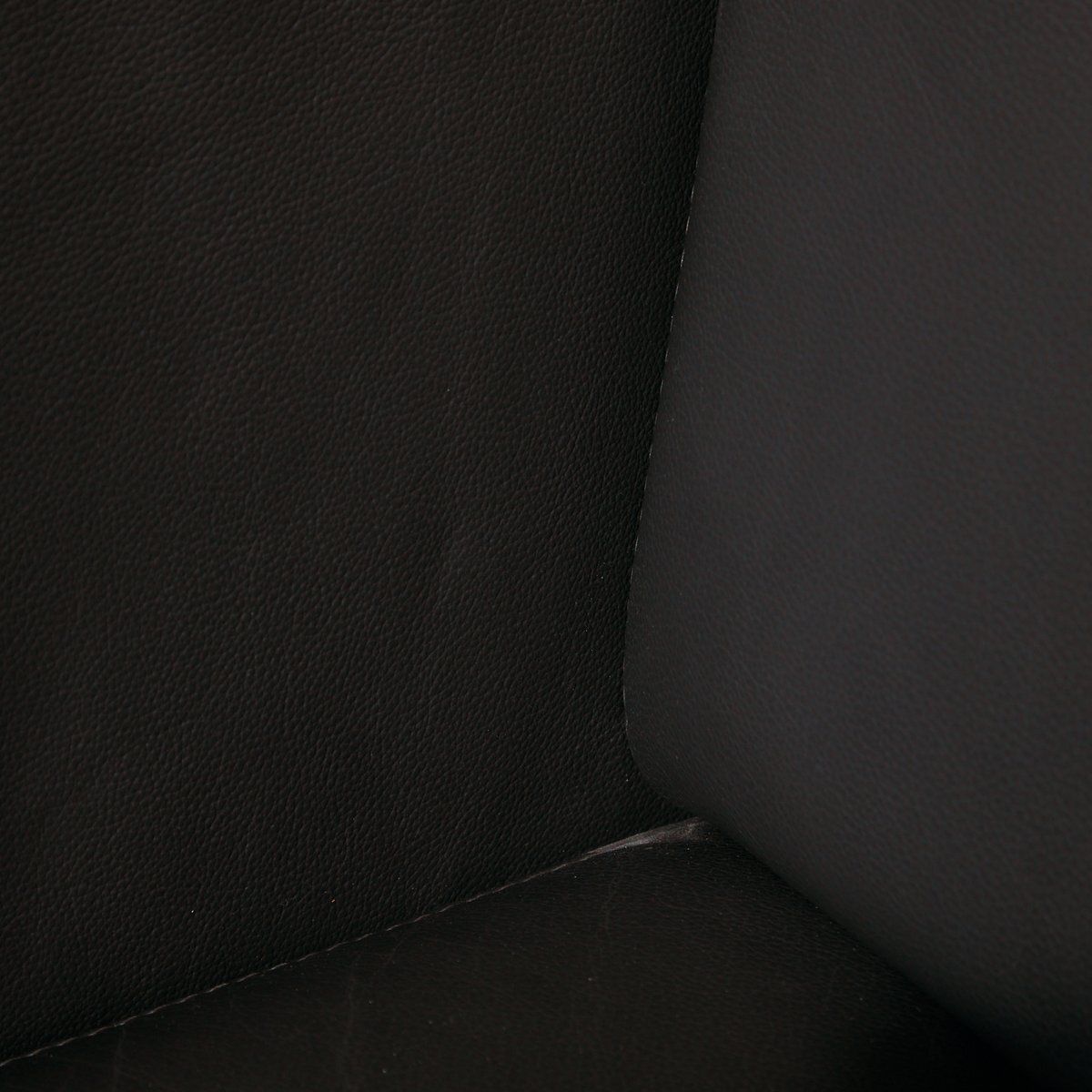 photo buy Visalia Leather Chair By Coalesse, 2011