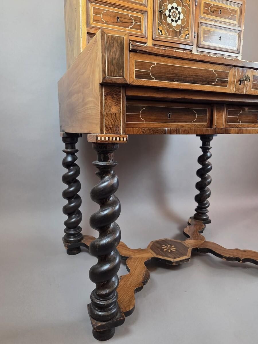 photo furniture Cabinet, Walnut And Mahogany, Bone Ornamentation, Flanders , Late 18th