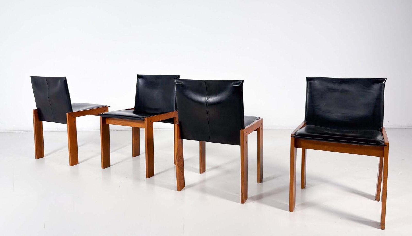 Mid Century Modern Set Of 4 Chairs In The Style Of Scarpa, 1970s photo Furniture