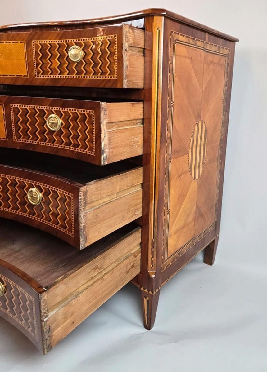 Inlaid Chest Of Drawers With Double Secret Compartments, 18th Century photo vintage