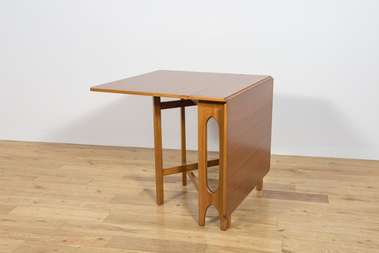 Mid Century Modern Drop Leaf Dining Table From Jentique, United Kingdom, 1960s