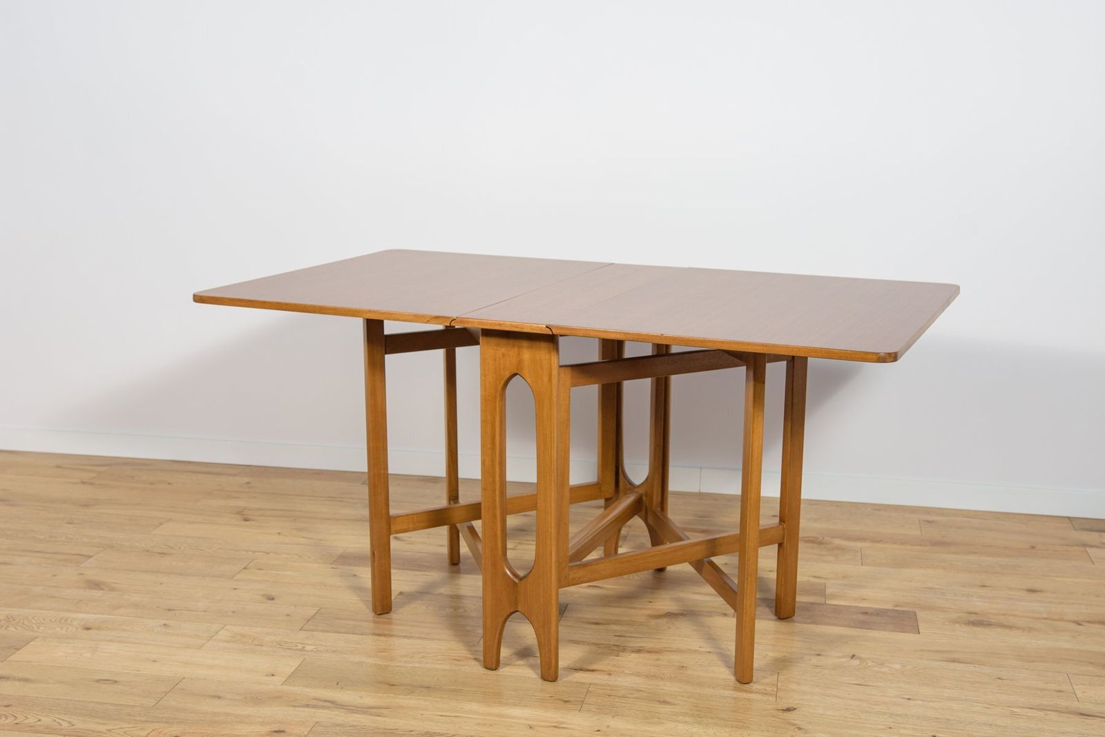 Furniture Mid Century Modern Drop Leaf Dining Table From Jentique, United Kingdom, 1960s photo