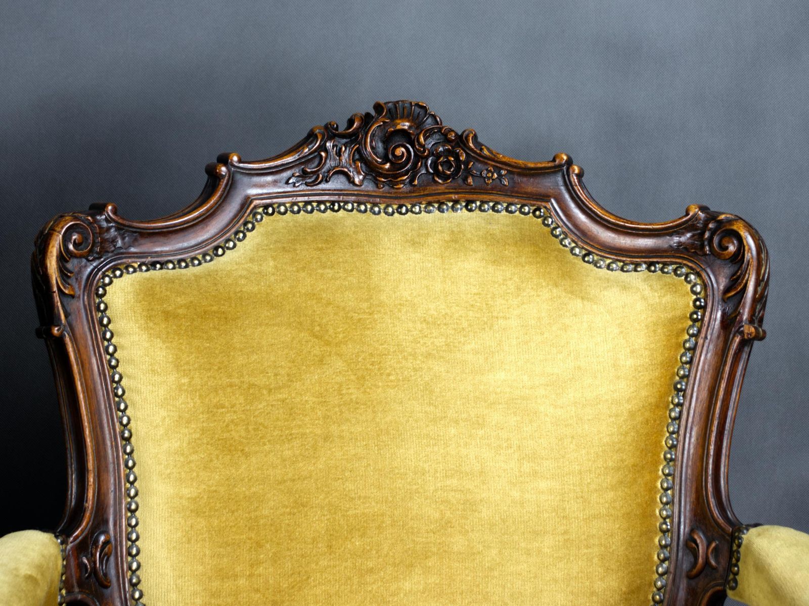 photo furniture Pair Of French Louis XV Walnut Armchairs, 19th Century