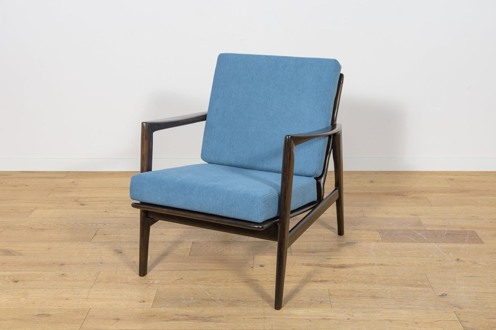 Mid Century Modern Model 300 139 Armchairs From Swarzędz Factory, Poland, 1960s, Set Of 2 photo 1626.0