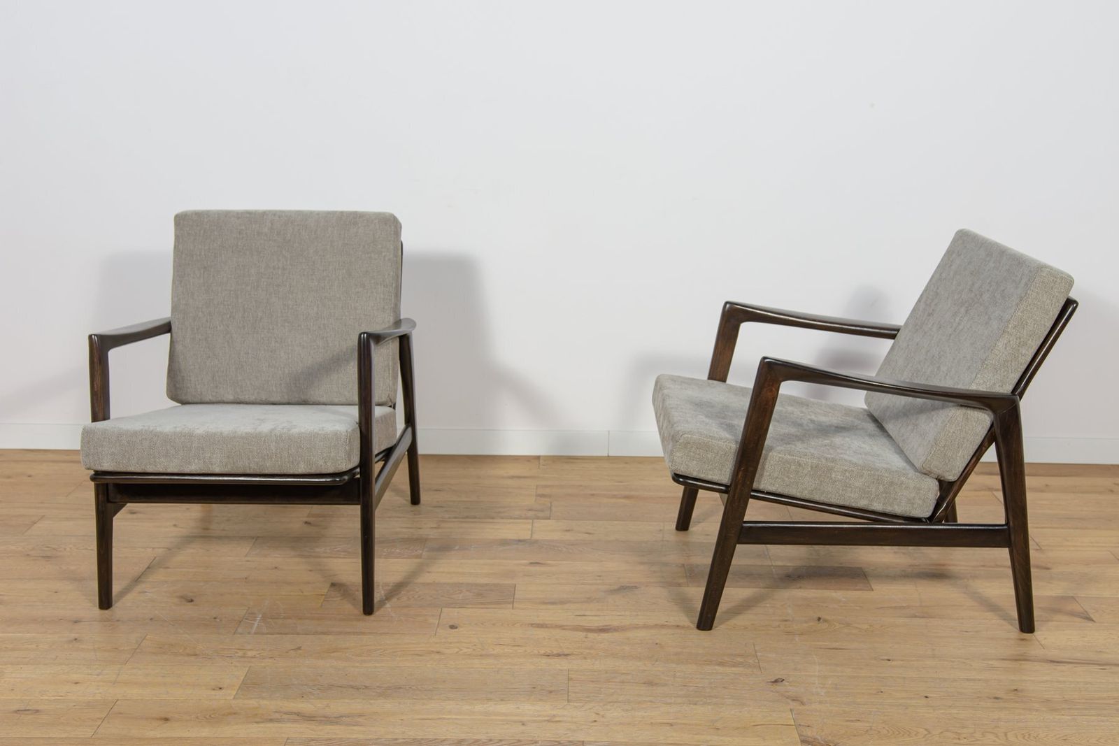 Model 300 139 Chairs From Swarzędz Factory, Poland, 1960s, Set Of 2