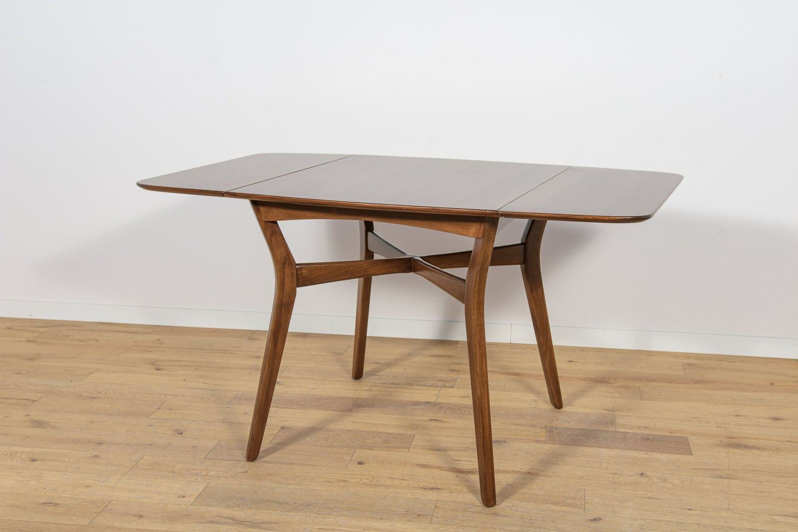 Mid Century Butterfly Dining Table From G Plan, United Knigdom, 1950s photo vinterior
