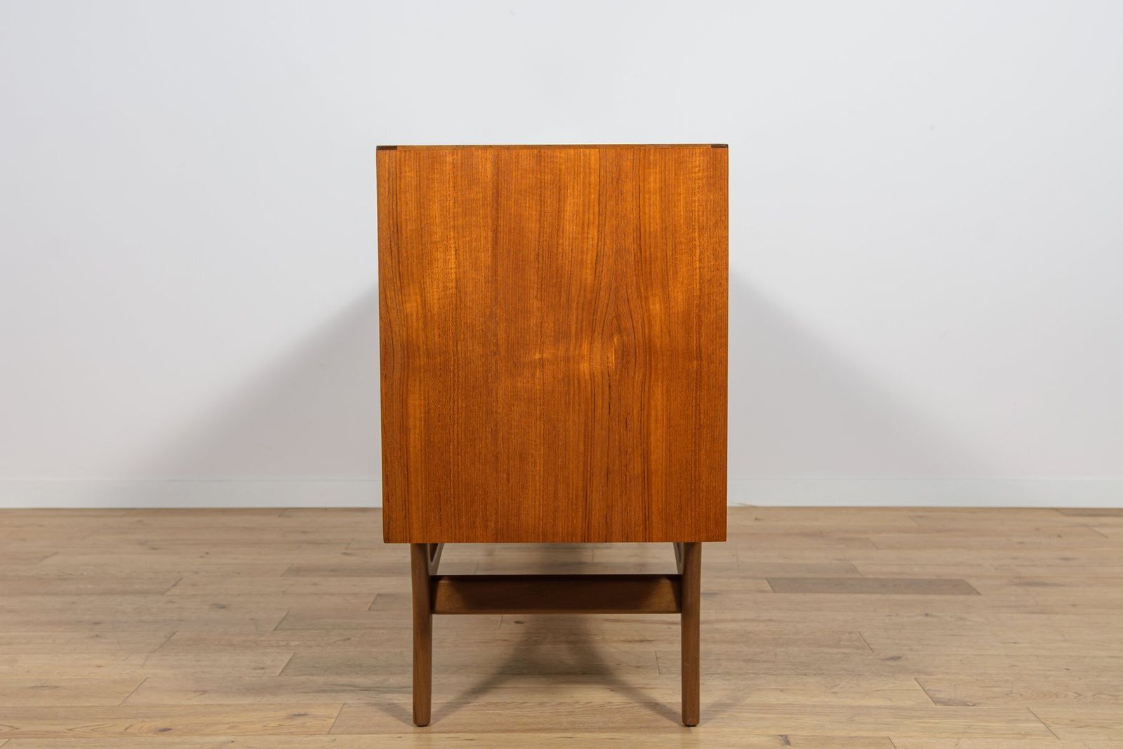 Mid Century Teak Sideboard From Greaves & Thomas, United Kingdom, 1960s photo Furniture
