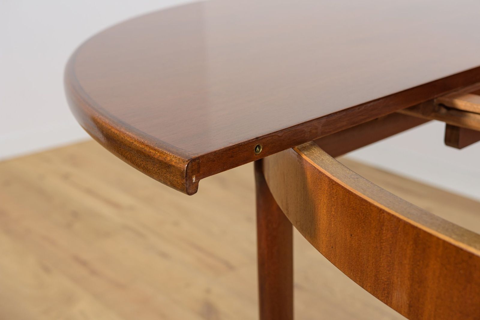 Mid Century Round Extendable Dining Table From McIntosh, United Knigdom, 1960s photo vinterior