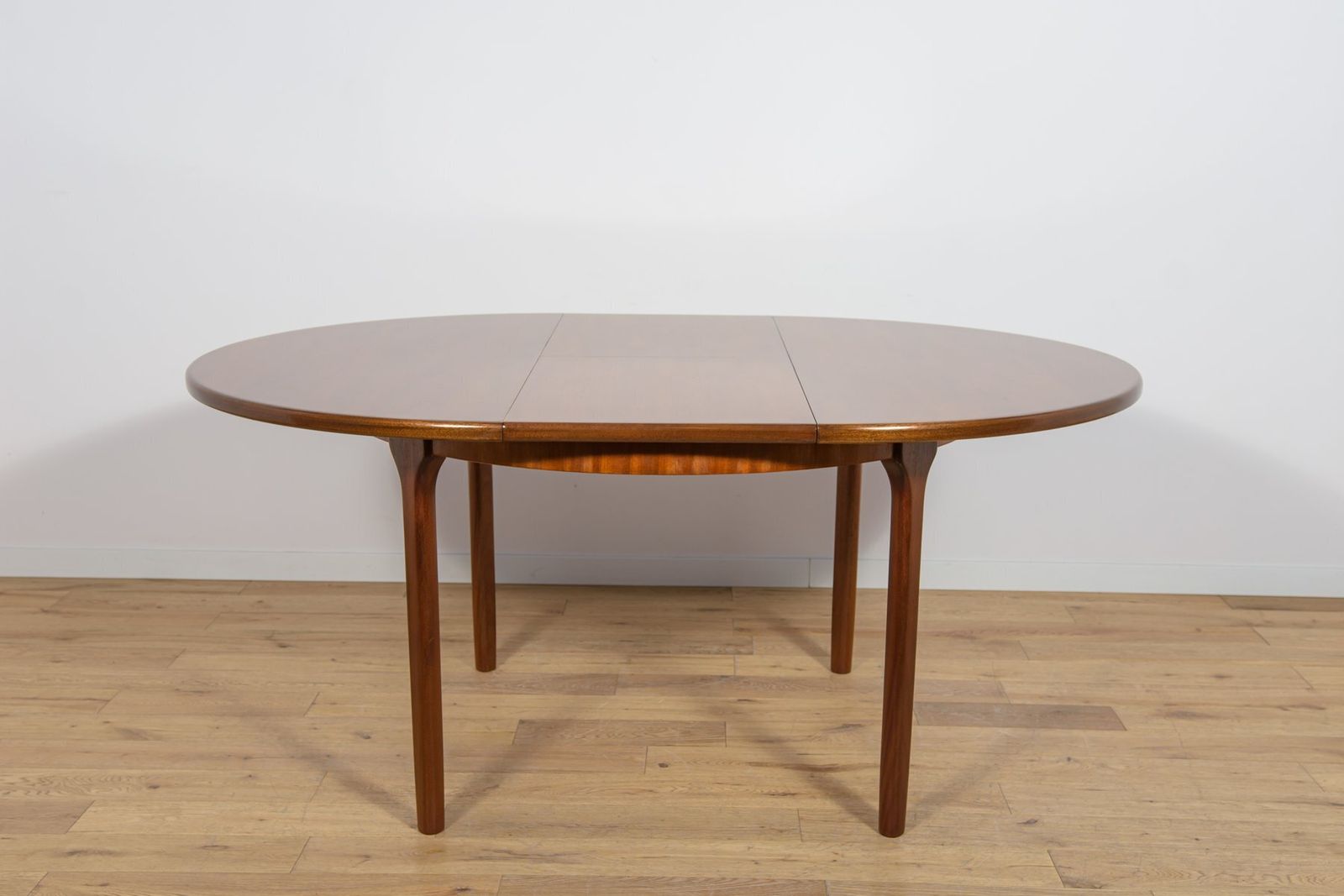 photo furniture Mid Century Round Extendable Dining Table From McIntosh, United Knigdom, 1960s