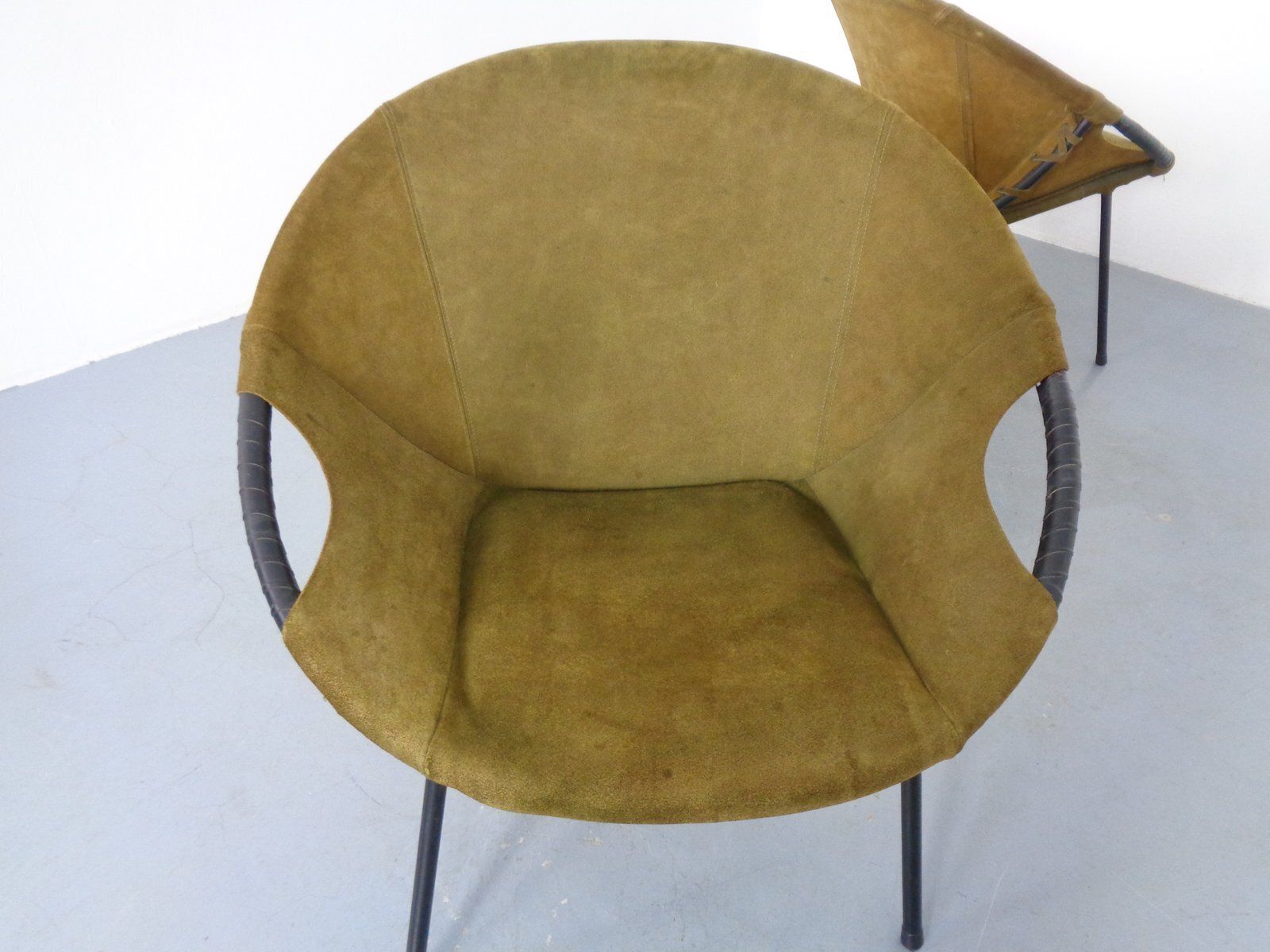 Furniture Olive Green Suede Balloon Chairs From Lusch, Germany, 1960s, Set Of 2 photo