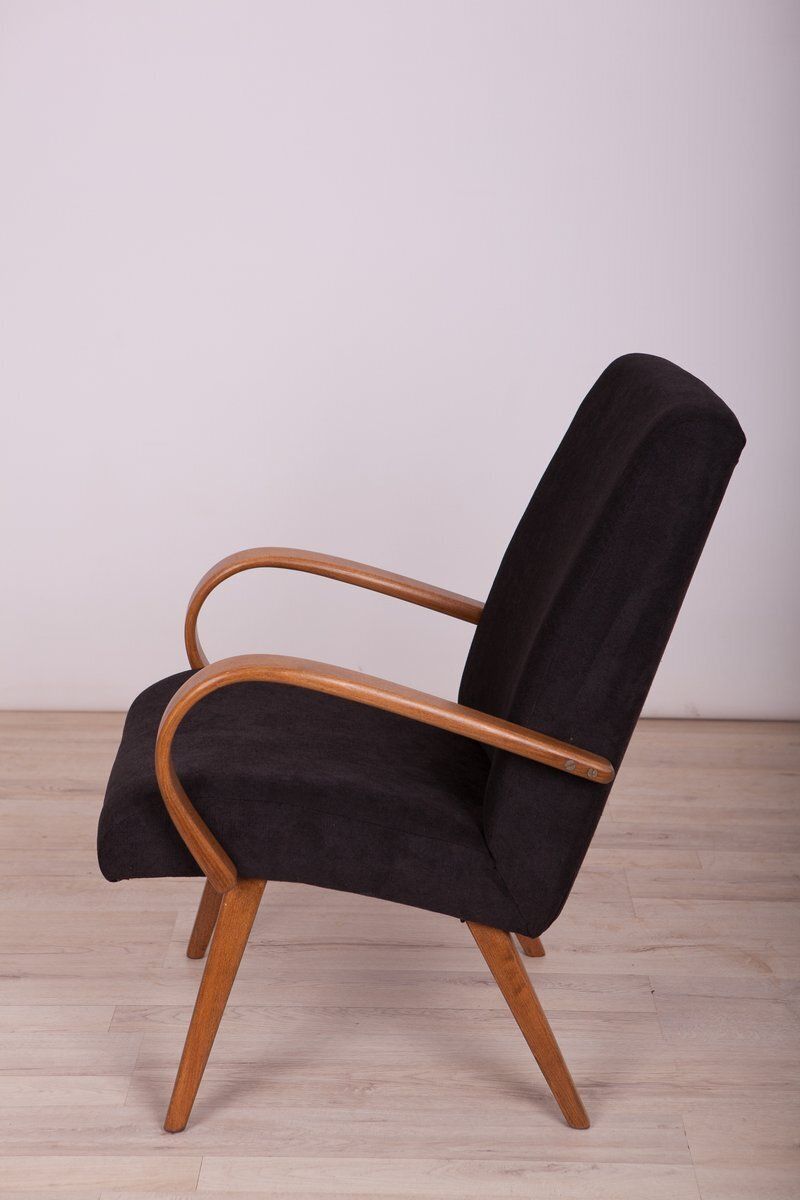 Model 53 Armchair By Jaroslav Smidek For Ton, 1960s photo Furniture