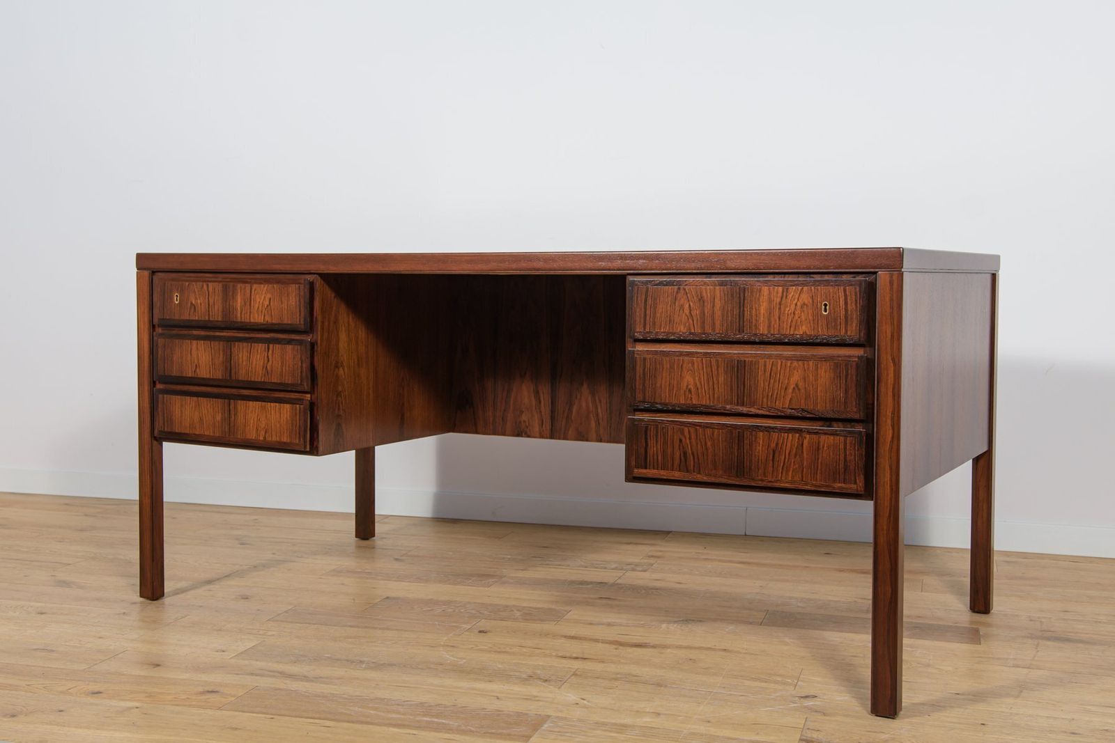 Mid Century Modern Model 77 Freestanding Desk In Teak From Omann Jun, 1960s photo furniture