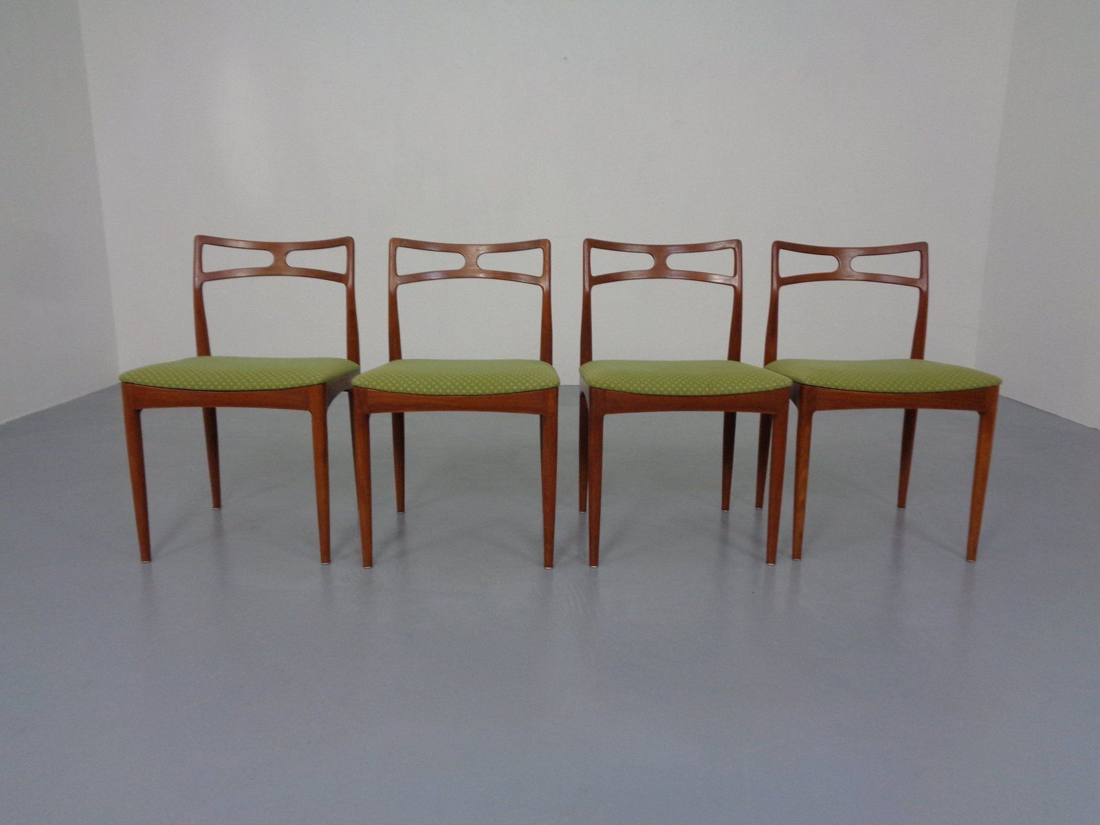 Model 94 Teak Dining Chairs By Johannes Andersen For Christian Linneberg, 1960s, Set Of 4 photo furniture
