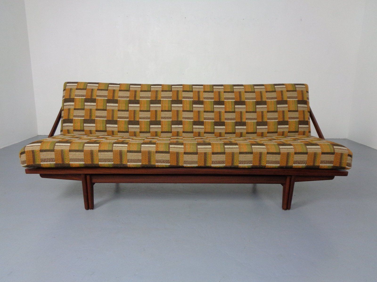 Danish 981 Diva Daybed In Teak And Oak By Poul M Volther For Frem Røjle, 1950s photo 3686.0