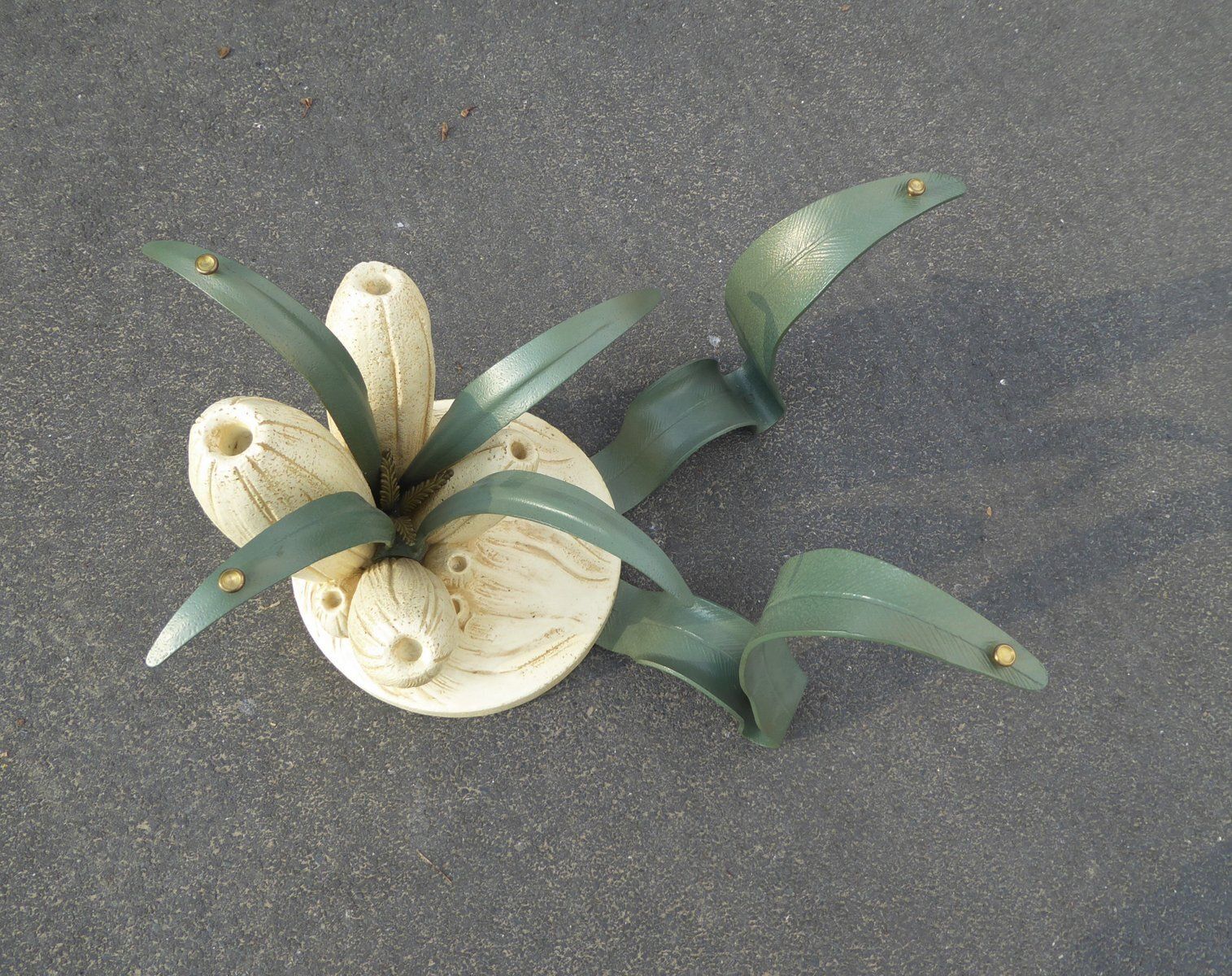 Bronze & Resin Organic Anemone Plant Coffee Table With Glass Top, 1970s photo vintage