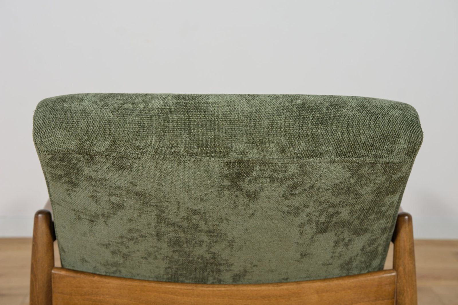 Mid Century Modern Gfm 64 Armchair By Edmund Homa For Gościcińskie Furniture Factory, 1960s photo vintage