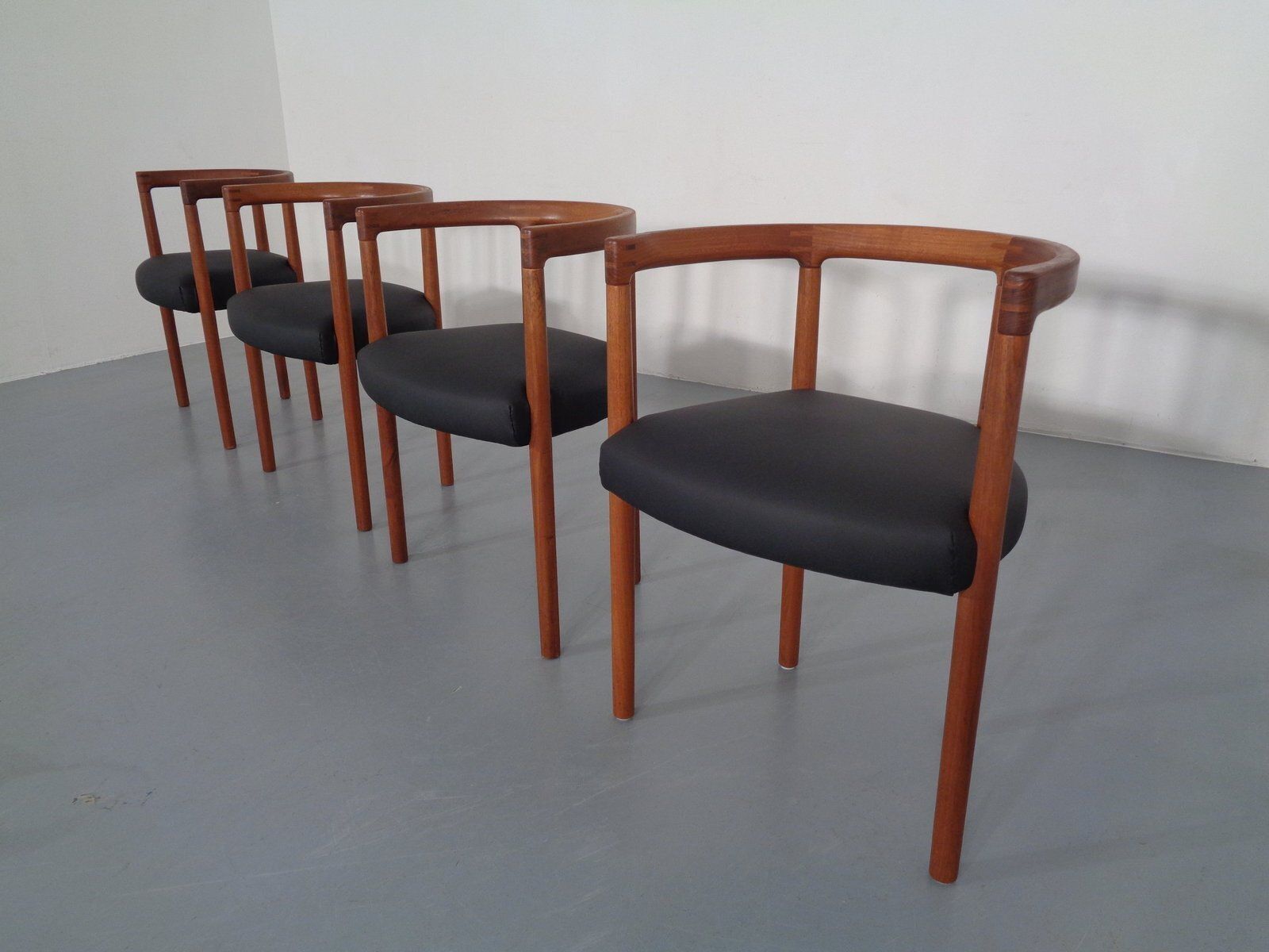 Teak & Leather Model 195 Dining Chairs By Ole Gjerløv Knudsen & Torben Lind For France & Søn, Denmark, 1960s, Set Of 4 photo 4337.0