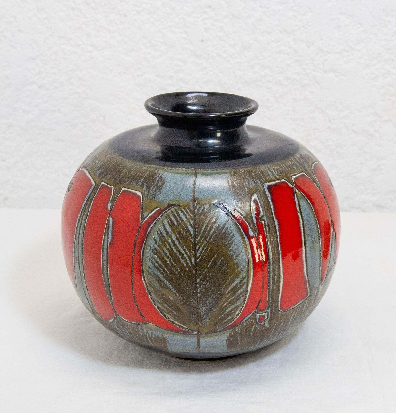 German Grey Red & Dark Blue Ceramic Vase Leaves Motifs Midcentury photo buy