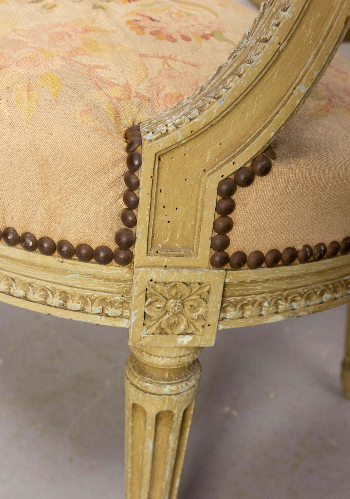 photo vintage Pair Of French Patinated Open Armchairs Louis XVI Medallion Fauteuils Circa 1900