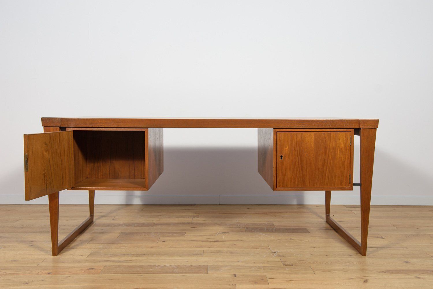 Model 70 Desk In Teak By Kai Kristiansen For Feldballes Møbelfabrik, 1960s photo vintage