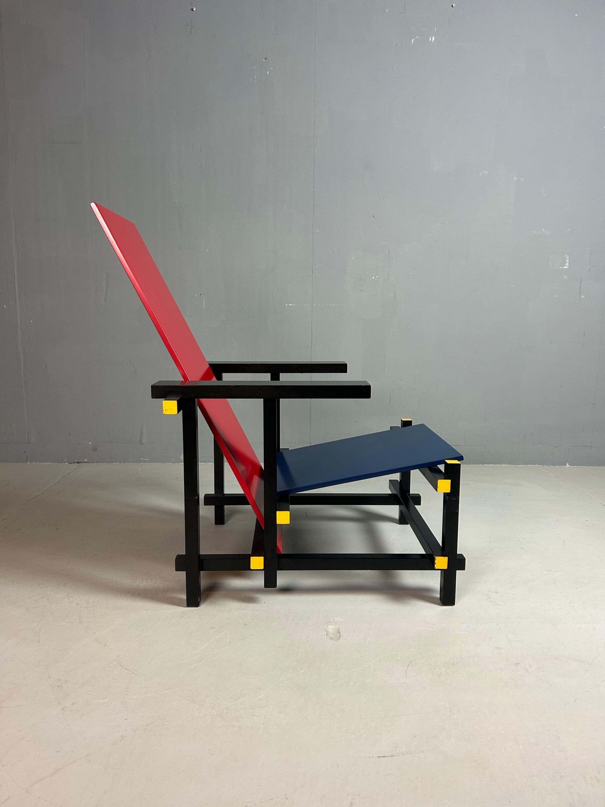 photo for sale Gerrit Rietveld Red And Blue Chair By Cassina