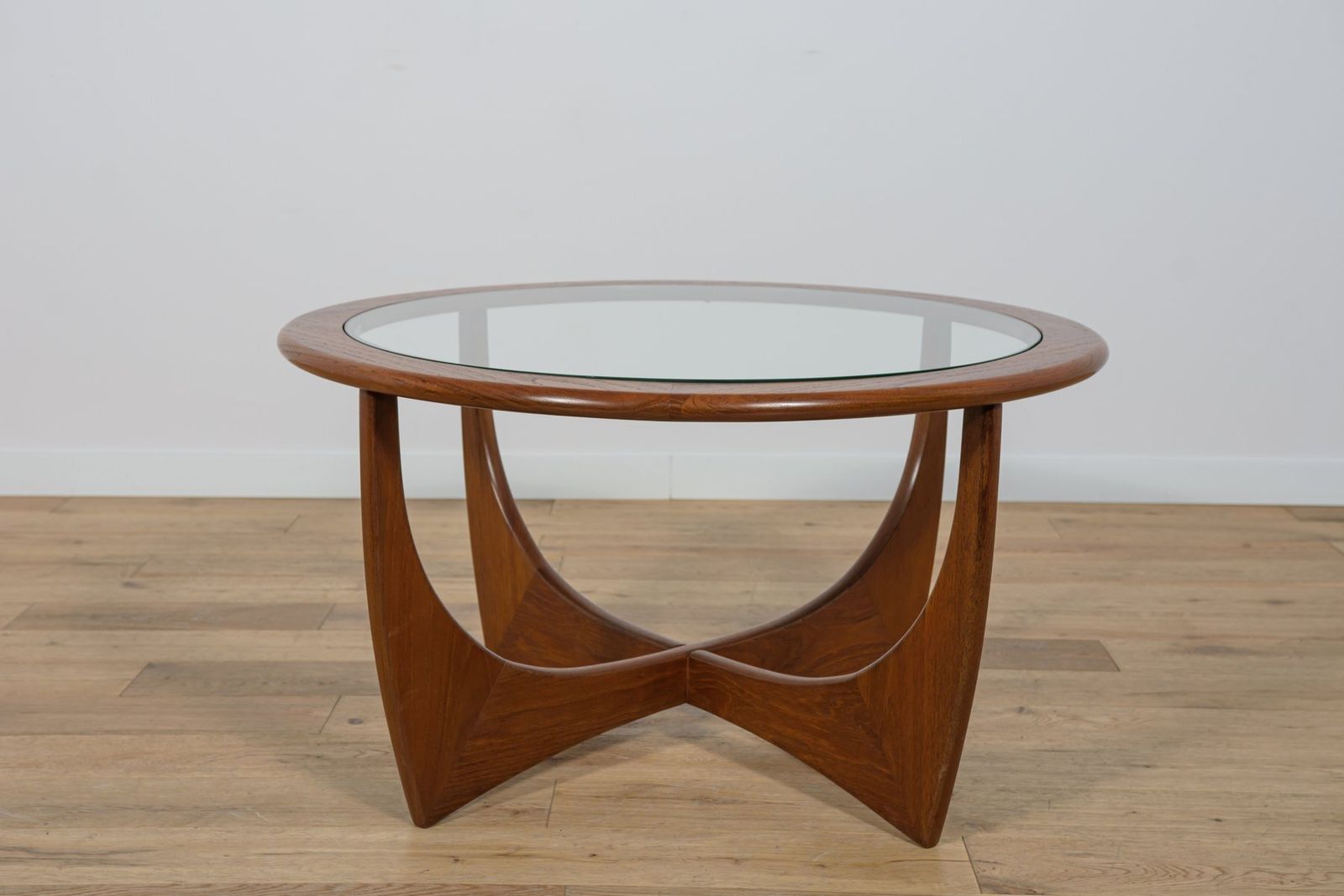 Round Astro Coffee Table In Teak By Victor Wilkins For G Plan, United Knigdom, 1960s photo for sale