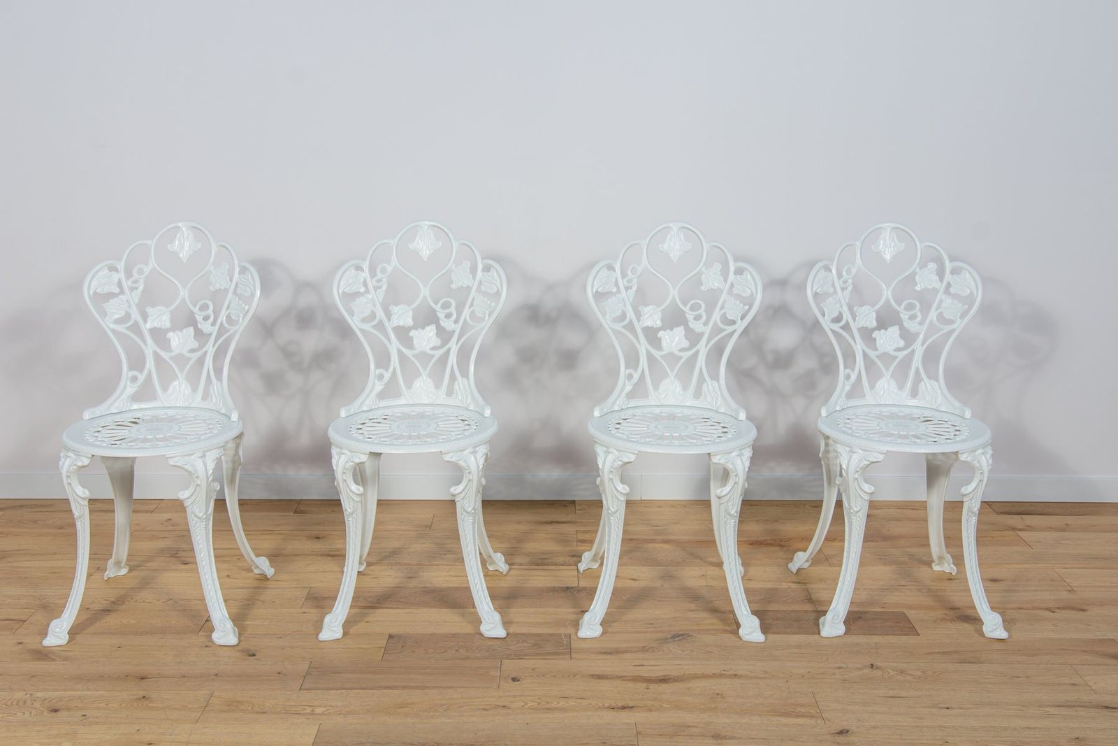 photo vintage Art Nouveau Aluminum Garden Chairs, 1950s, Set Of 5