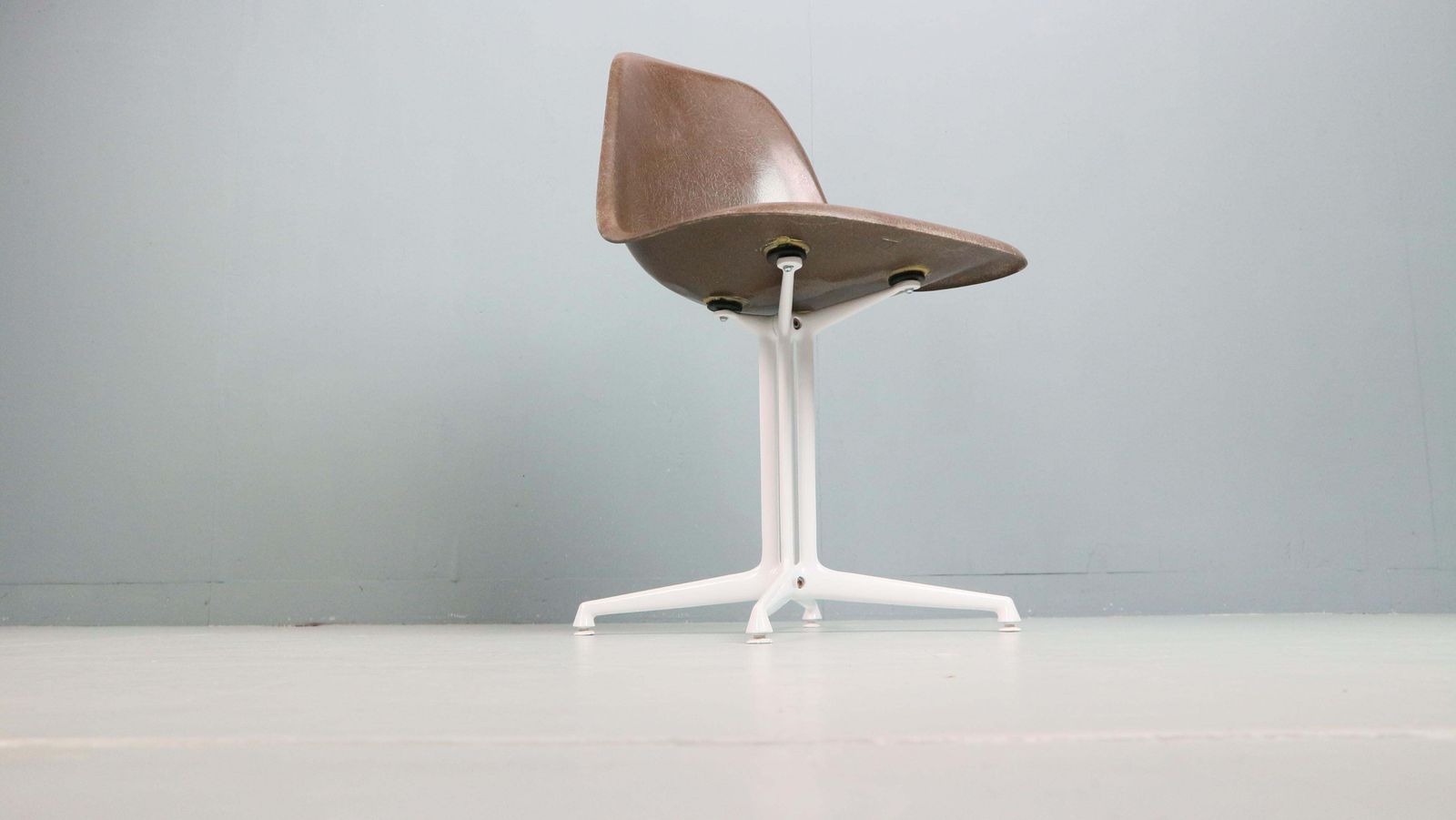 Charles & Ray Eames "La Fonda" Brown Fiberglass Chairs For Herman Miller photo 840.0