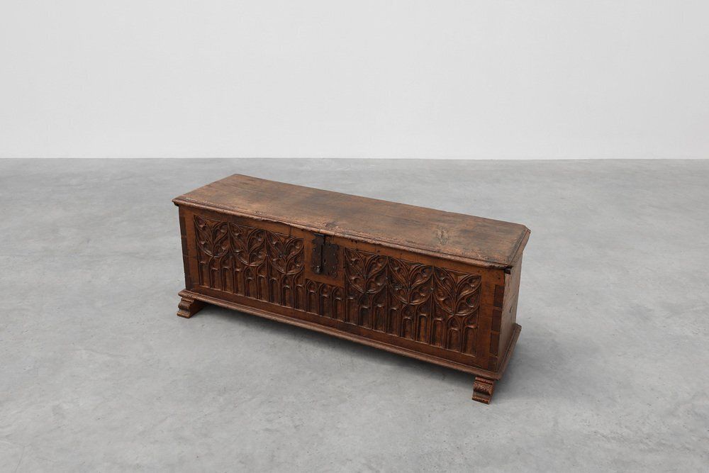 Large 16th Century Gothic Carved Oak Chest, France photo Furniture
