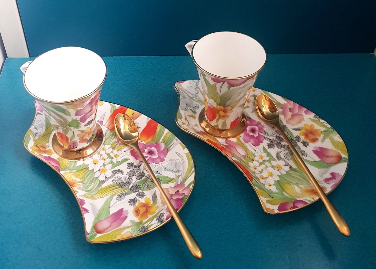 Summertime Coffee And Cake Cup And Plate In Porcelain, Set Of 3 photo for sale