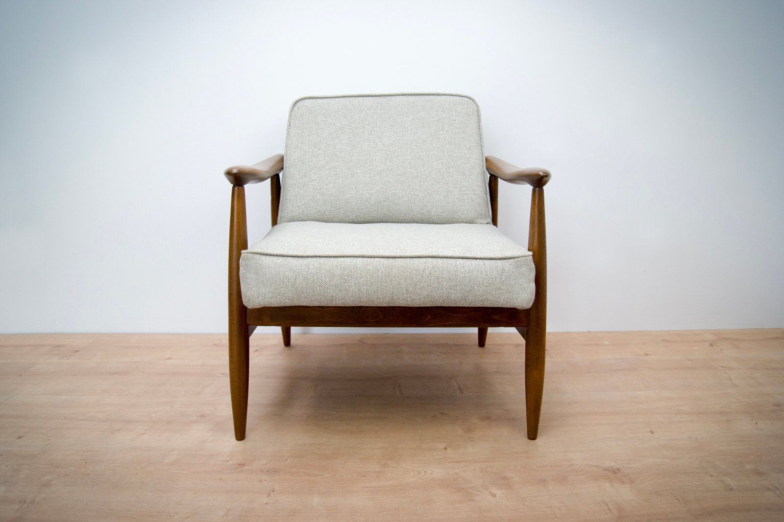 Gfm 87 Armchair By Juliusz Kedziorek For Gościcińskie Furniture, 1960s