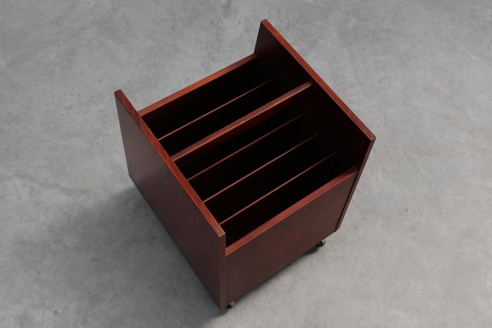 photo vinterior Mid Century Magazine Lp Caddy Rack By Rolf Hesland For Bruksbo, Norway, 1970s