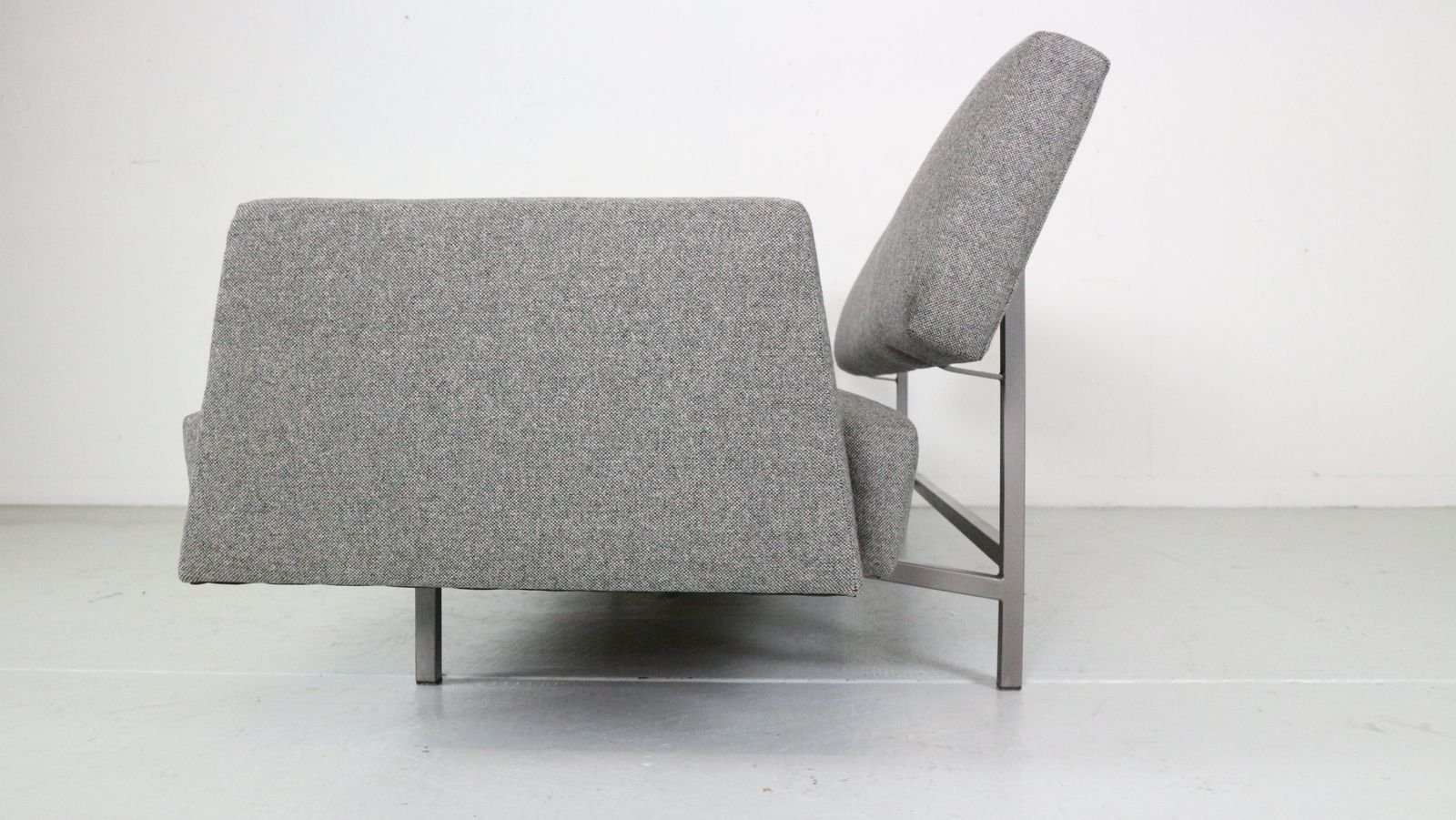 2166.0 Rob Parry Newly Reupholstery Sofa/ Daybed For Gelderland, 1960 Dutch photo
