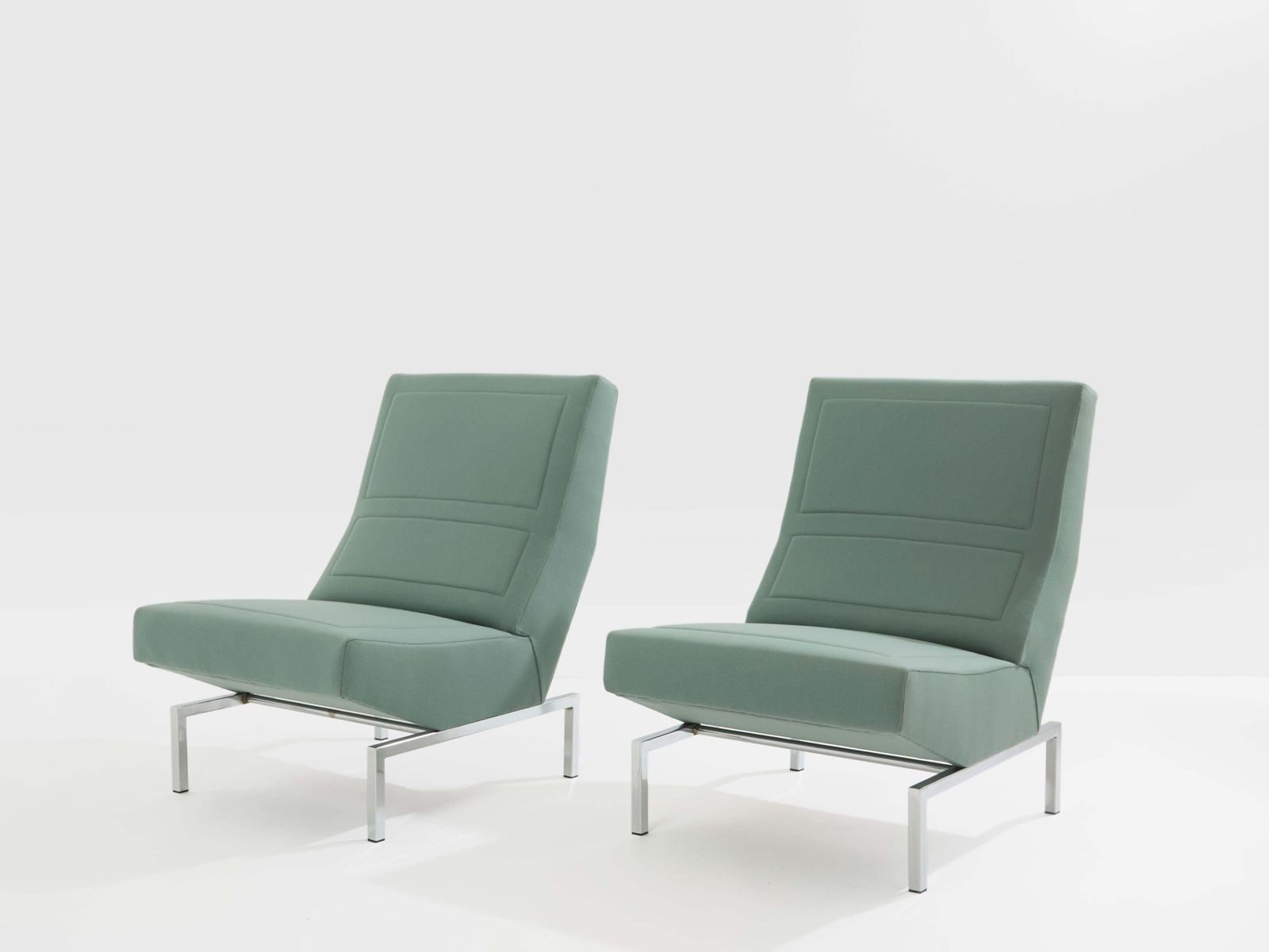 Paire de fauteuils CM236 Pierre Paulin, chrome, velours de laine satiné, 1960 photo Mobilier
